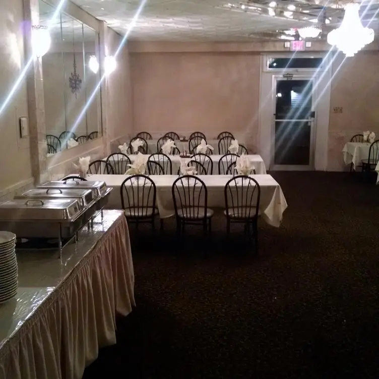 Cafe Fontana untuk Meeting & Kerja: Fasilitas Lengkap, Internet Cepat, Suasana Tenang